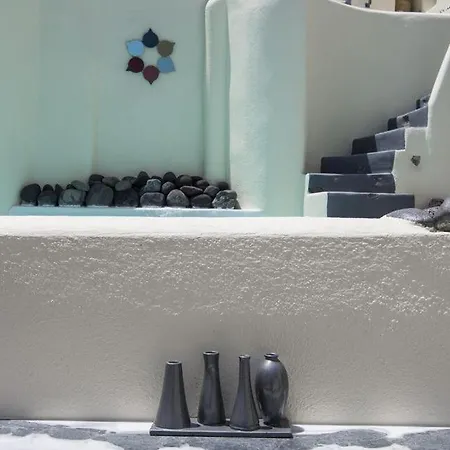 Villa W Tian - Emporeio - 3 Bedroom With Private Pool And Jacuzzi Emporio (Santorini)