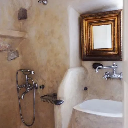 Vila W Tian - Emporeio - 3 Bedroom With Private Pool And Jacuzzi Emporio (Santorini)